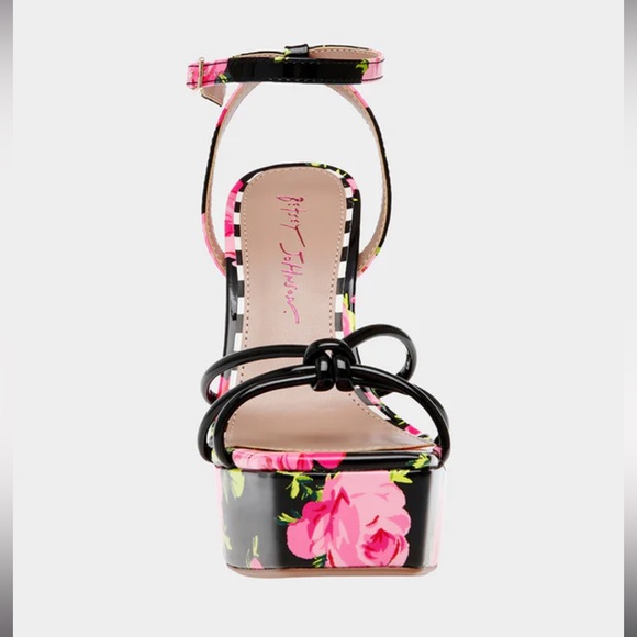 Betsey Johnson Tiky Platform sandals brand new - Picture 3 of 8